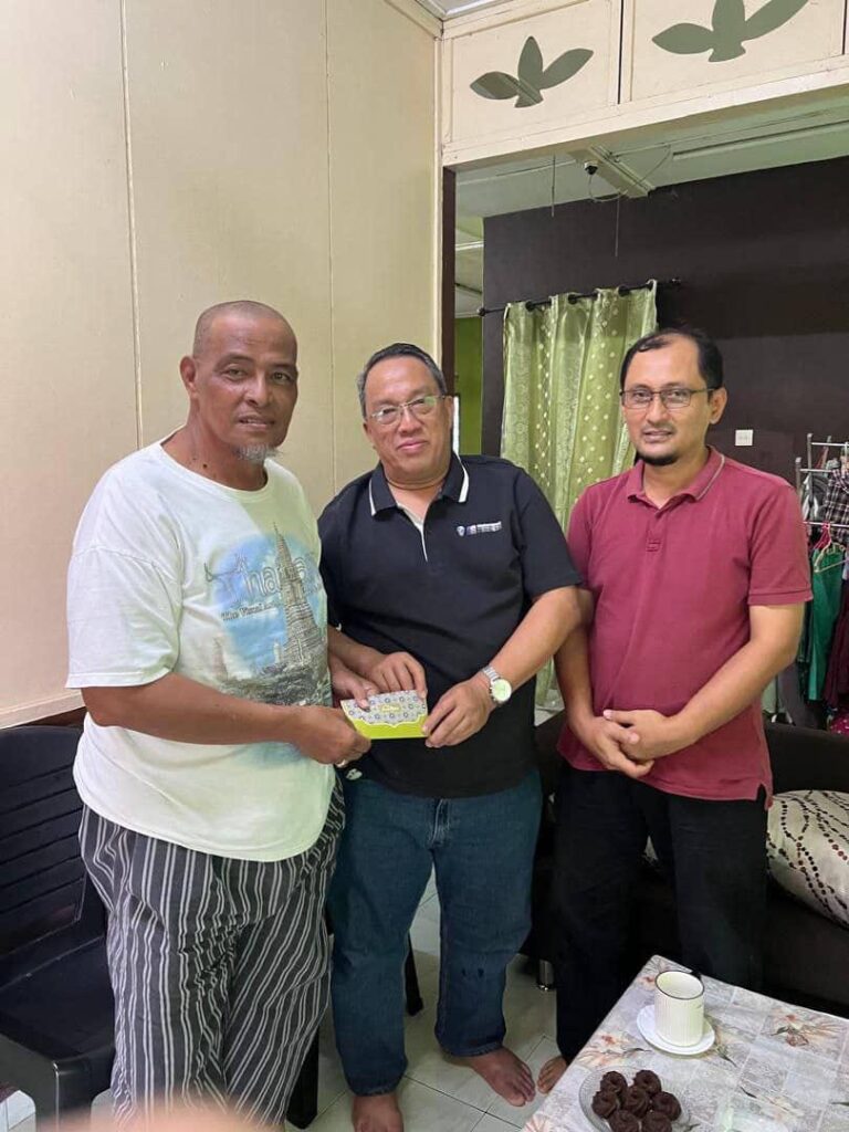 Sumbangan Kebajikan kepada Keluarga Ahli yang Meninggal Dunia